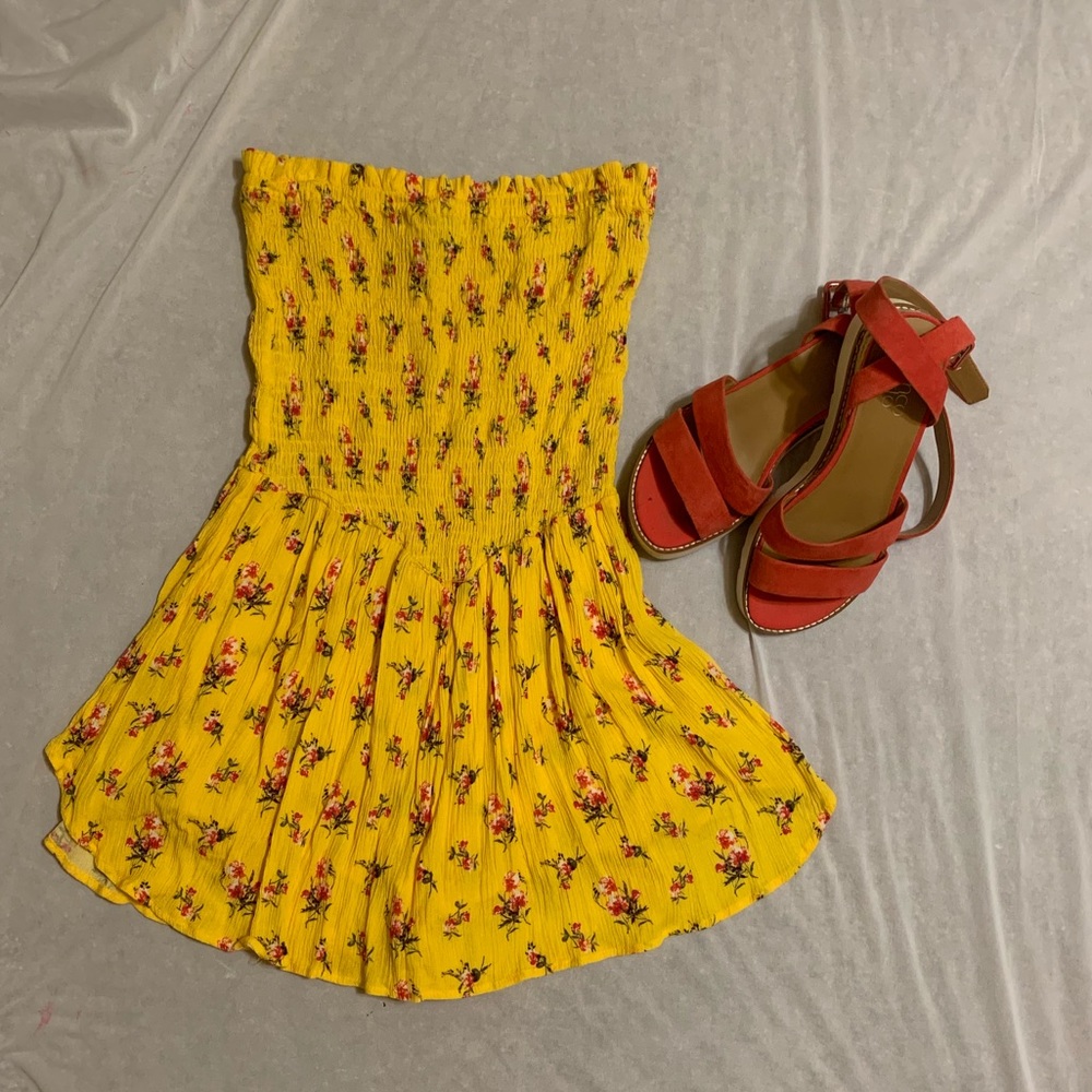 Strapless dress